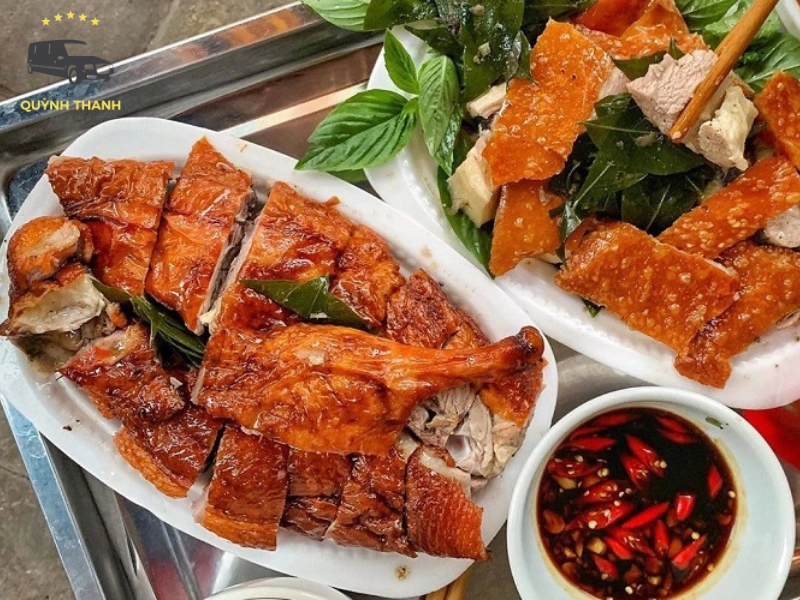 Thưởng thức đặc sản vùng cao tại bản làng xung quanh thác