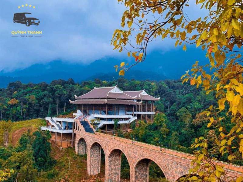 Đền Hạ, Đền Thượng