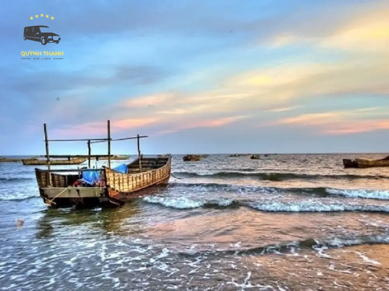 bãi biển trà cổ