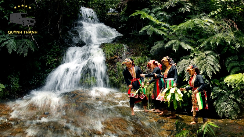 Những trải nghiệm không thể bỏ lỡ khi ghé thăm Thác Ba Tia