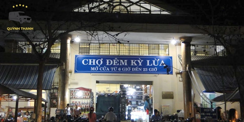 Những lưu ý quan trọng khi tham quan và mua sắm tại chợ đêm Kỳ Lừa