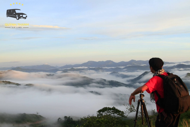 Trekking khám phá vẻ đẹp hoang sơ