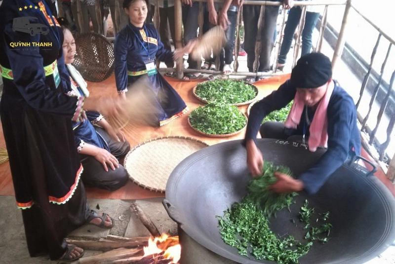 Tham gia các hoạt động lao động sản xuất và trò chơi dân gian