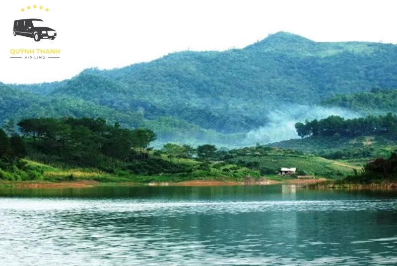 Trải nghiệm cắm trại Hồ Khuôn Thần