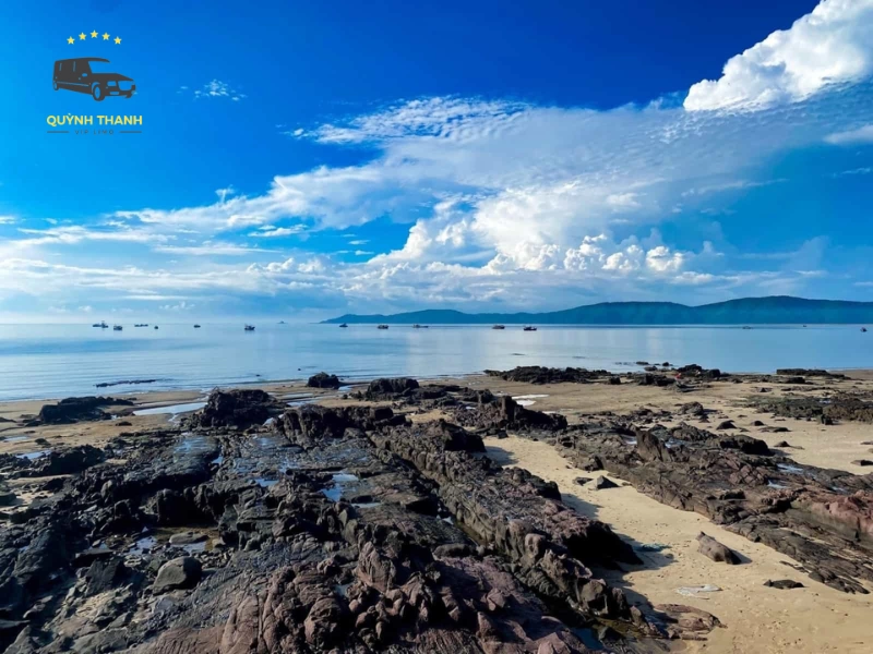 bãi biển trà cổ