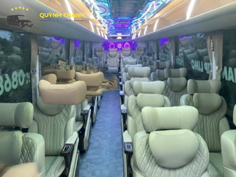 Top 5 Lý Do Nên Thuê Xe Limousine Khi Đi Du Lịch Theo Nhóm
