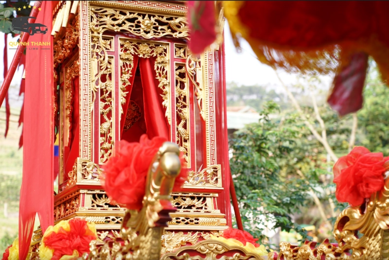 Lễ rước kiệu Mẫu tại Đền Bắc Lệ